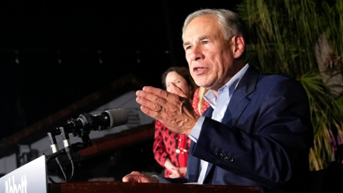 Gov. Greg Abbott gives his mid-term election speech to voters, on Nov. 8, 2022, at McAllen, Texas.
Photo Credit: David J. Phillip
